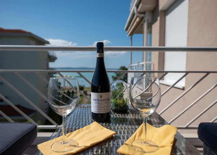 Διαμέρισμα Lakeside Family *