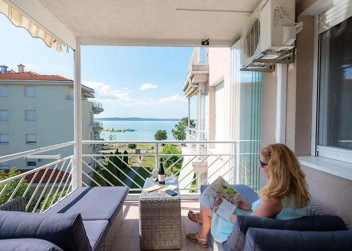 Lakeside Family * Σίοφοκ